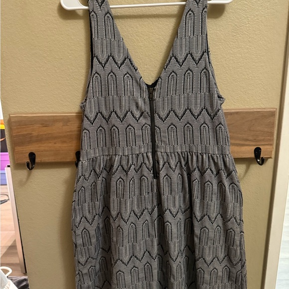 Lucky Brand Size Large Black and White Patterned Dress - Picture 5 of 8